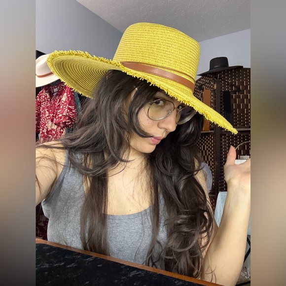 NWT Ruggine Yellow Wide Brim Frayed Edge Straw Hat Boho Sun Hat - Picture 7 of 9